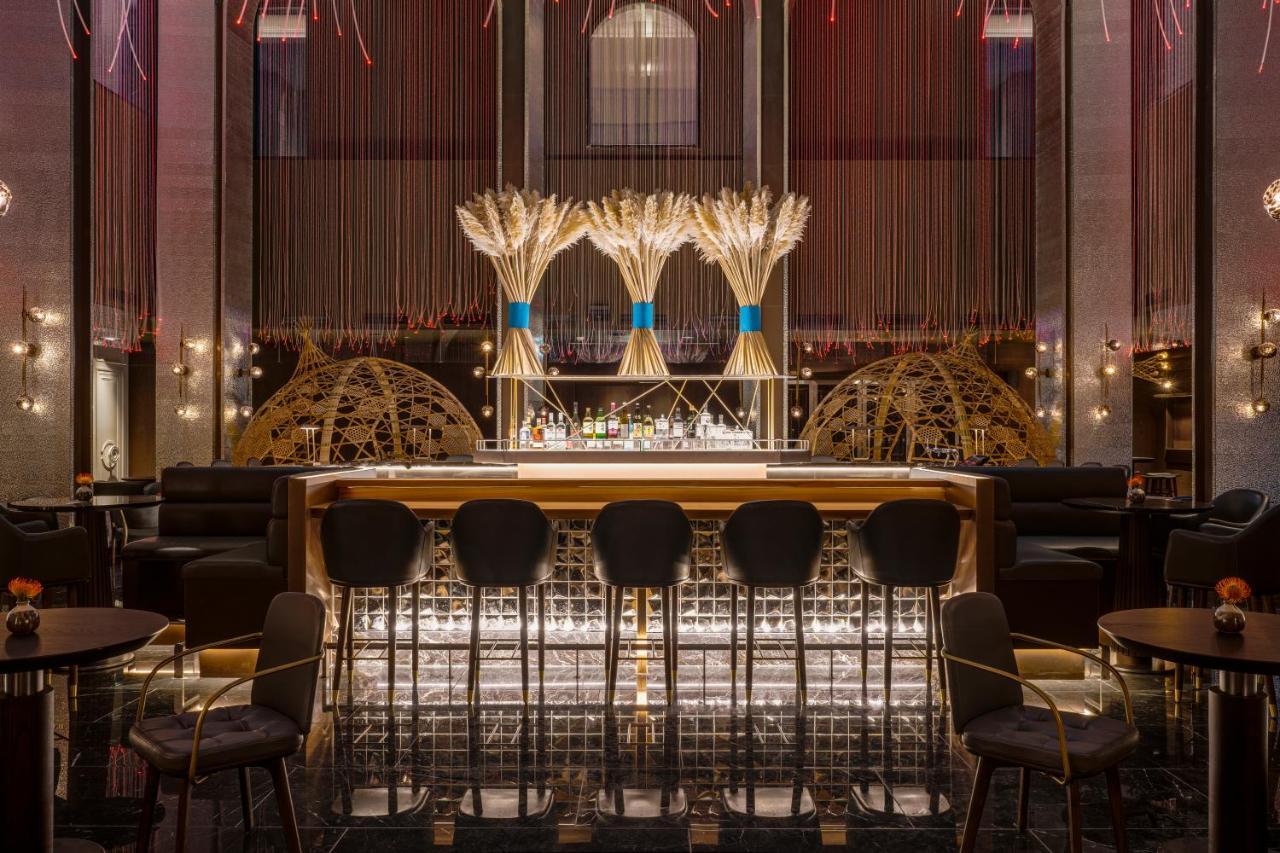 Готель Intercontinental Kaohsiung By Ihg Екстер'єр фото The bar at the lobby