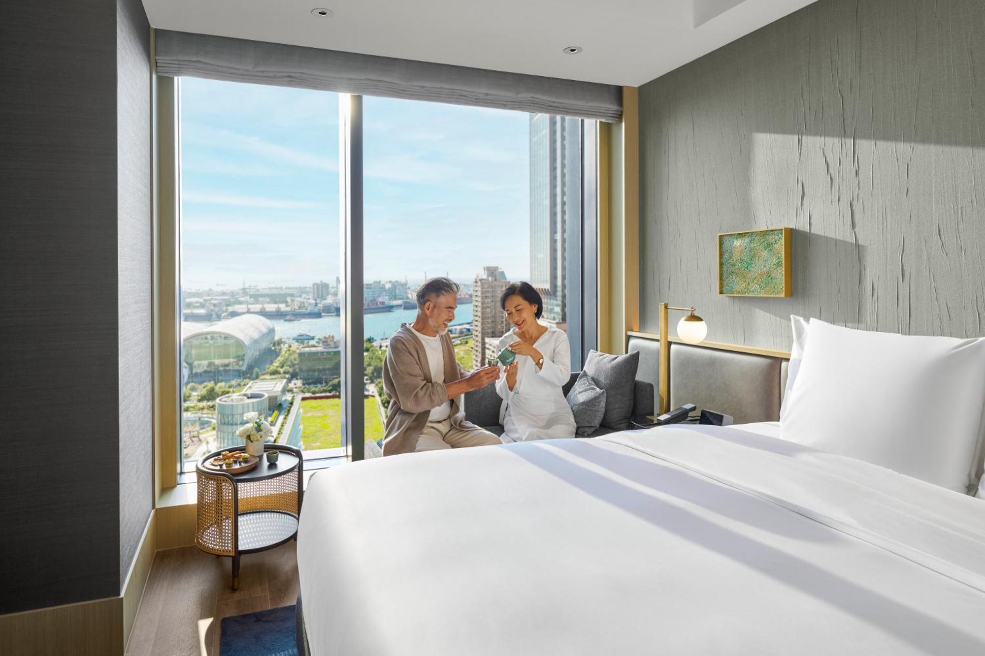 Готель Intercontinental Kaohsiung By Ihg Номер фото A guest room at the hotel