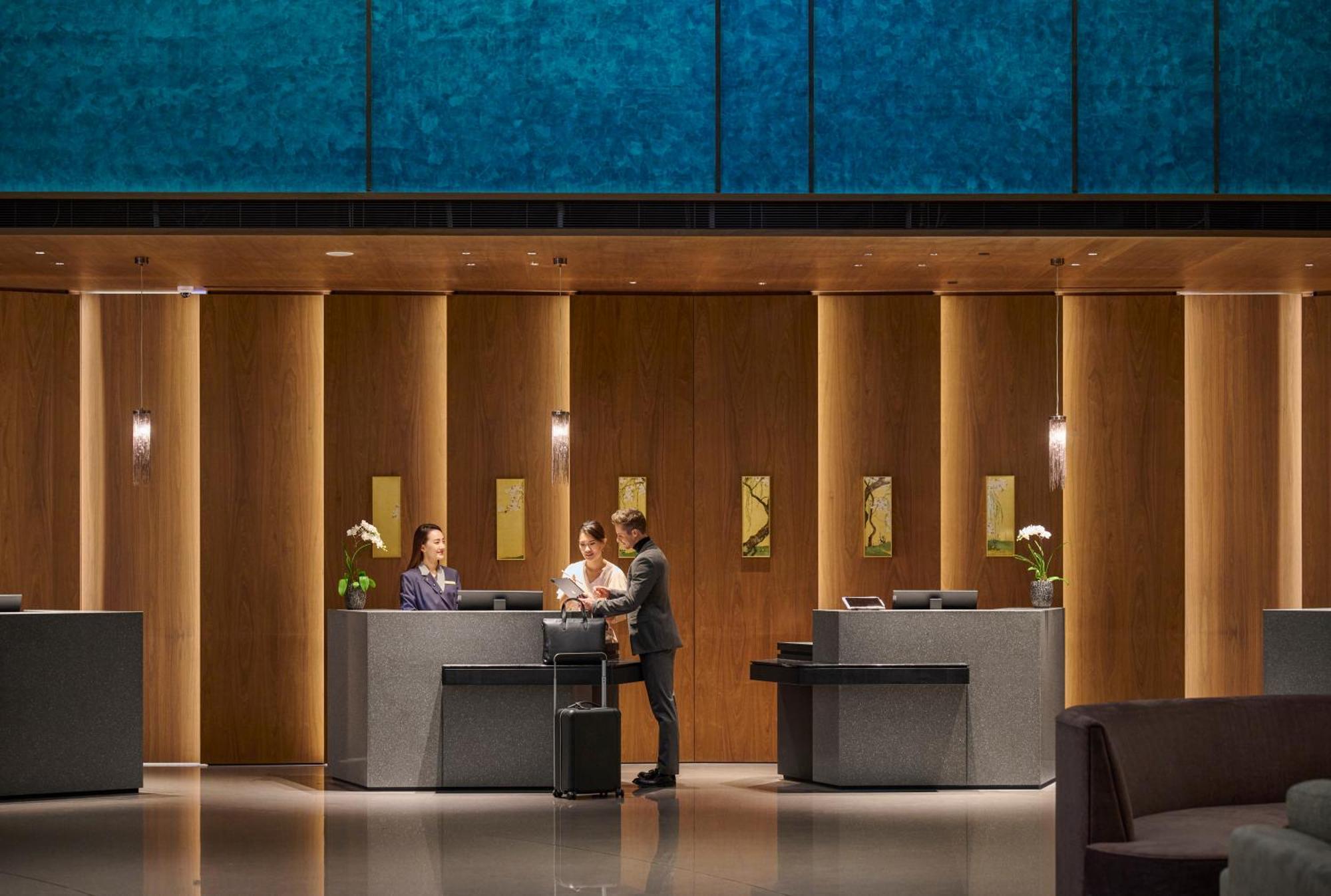 Готель Intercontinental Kaohsiung By Ihg Екстер'єр фото The lobby of the hotel
